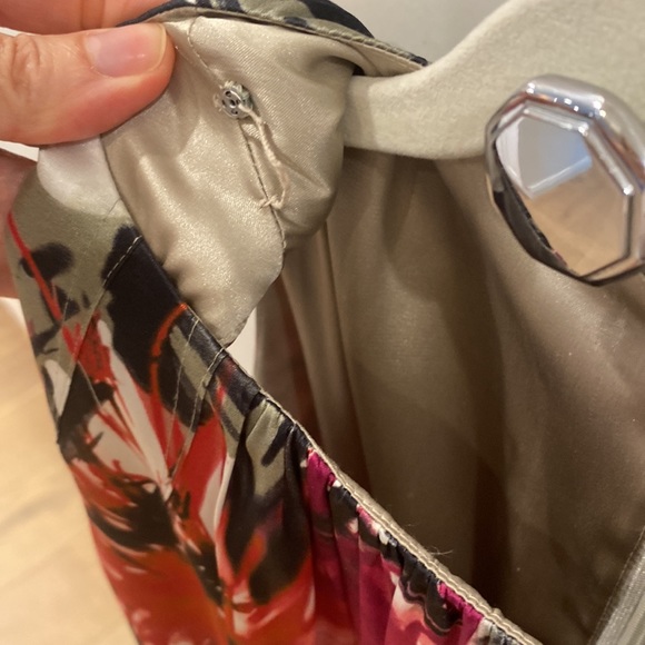 Elie Tahari Silk Shell Top S Abstract Print Floral Blouse Sleeveless Lined Taupe - Picture 9 of 9